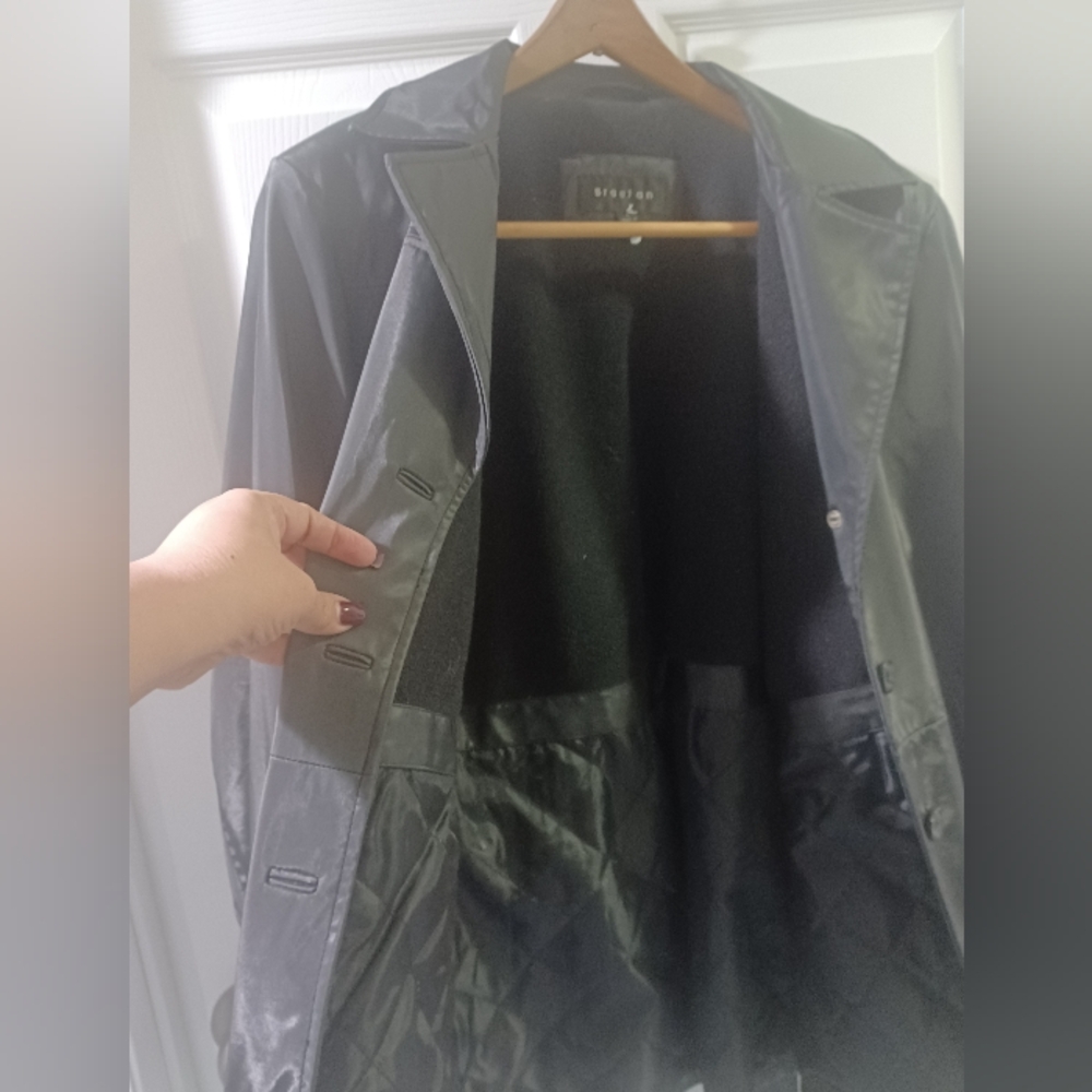 Braetan Black Sleek Trench Coat - Picture 7 of 8